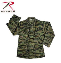 Load image into Gallery viewer, Vintage Vietnam Fatigue Shirt Rip-Stop
