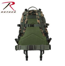 Load image into Gallery viewer, Large Camo Transport Pack