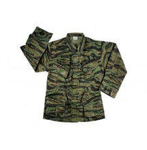 Load image into Gallery viewer, Vintage Vietnam Fatigue Shirt Rip-Stop
